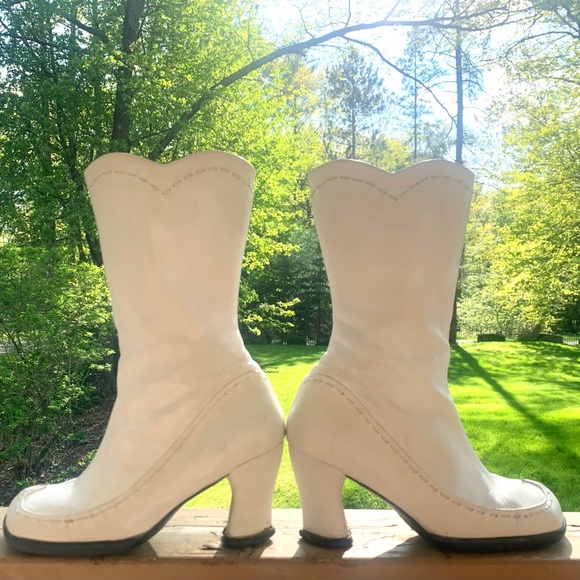 John Fluevog Shoes - + Host Pick ❤️ JOHN FLUEVOG HI CHOICE: HOPE
HEART HEEL PUMP ZIP BOOTS shoes